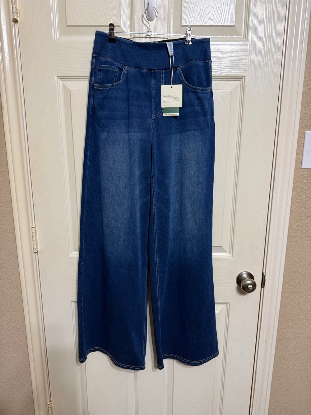 HALARA Wide-Leg High-Rise Jeans in Dark Blue
